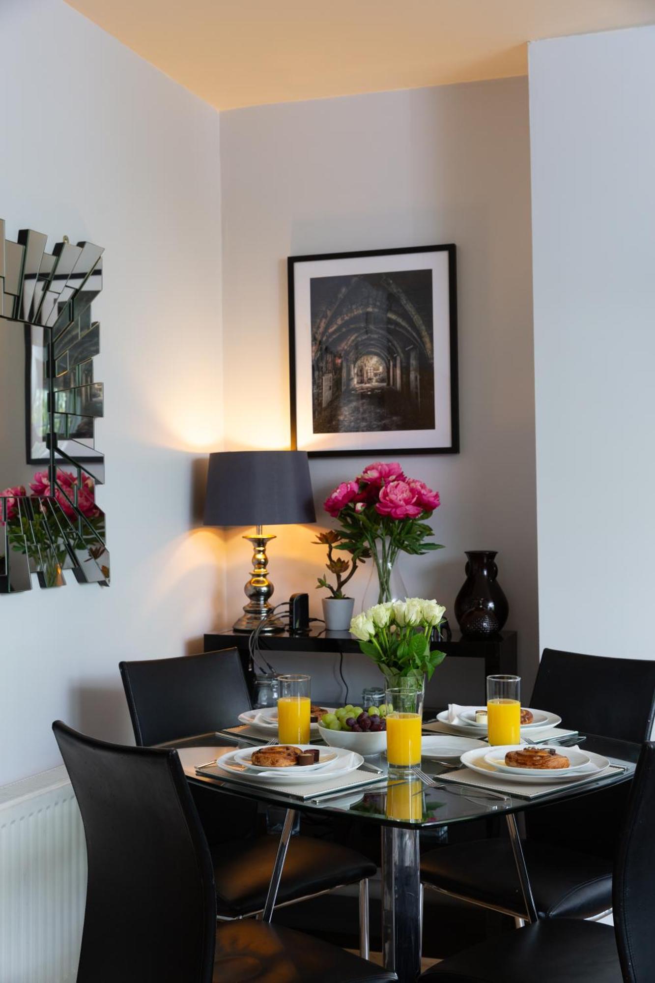 Apartment Bootham Court Grade Ii Duplex With Free Parking & Wi-fi - Sleeps 2-6 People *